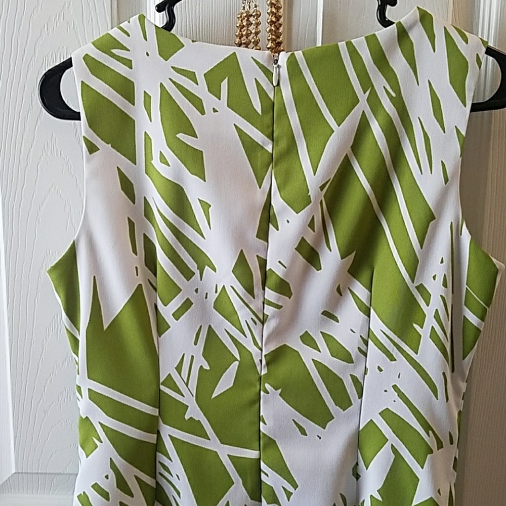 Dress - Picture 4 of 4